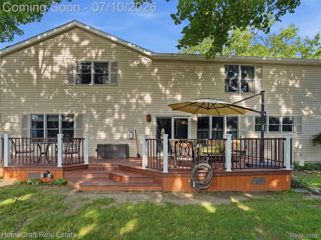 1744 WALNUT RIDGE Circle, Canton Charter Township, MI 48187
