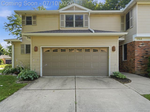 1744 WALNUT RIDGE Circle, Canton Charter Township, MI 48187