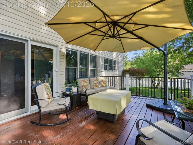 1744 WALNUT RIDGE Circle, Canton Charter Township, MI 48187