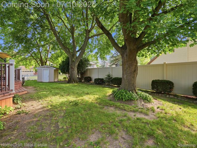 1744 WALNUT RIDGE Circle, Canton Charter Township, MI 48187