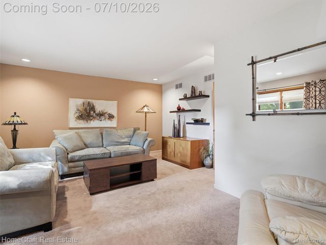 1744 WALNUT RIDGE Circle, Canton Charter Township, MI 48187