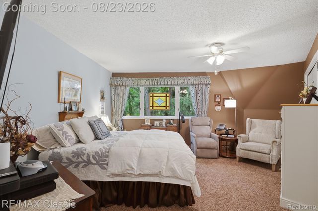 5109 Harvey Lake Road, Highland Charter Township, MI 48356
