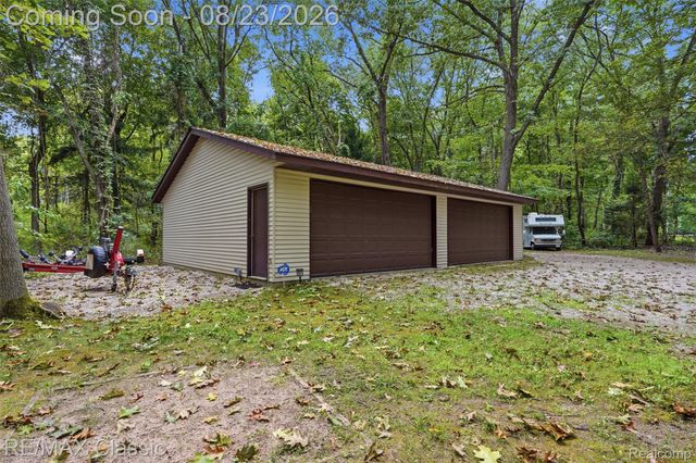 5109 Harvey Lake Road, Highland Charter Township, MI 48356