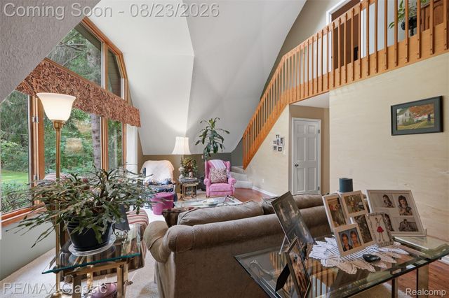 5109 Harvey Lake Road, Highland Charter Township, MI 48356