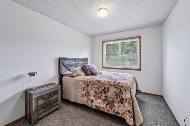 8420 S Pond Trail, Champlin, MN 55316