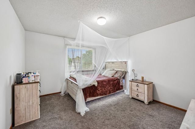 8420 S Pond Trail, Champlin, MN 55316