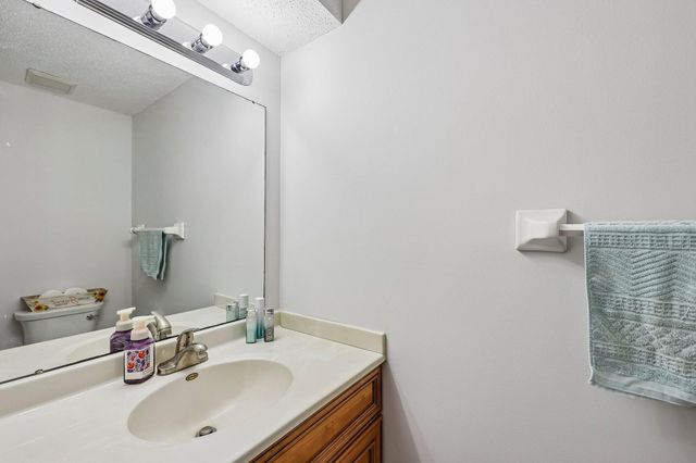 8420 S Pond Trail, Champlin, MN 55316