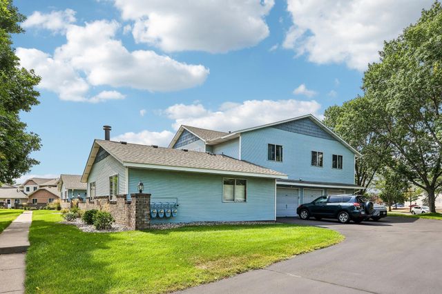 8420 S Pond Trail, Champlin, MN 55316