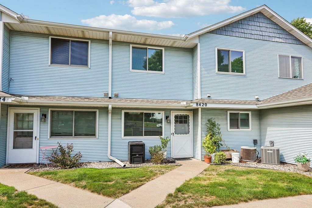 8420 S Pond Trail, Champlin, MN 55316 — photo 2