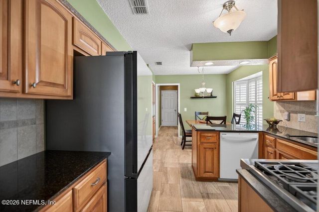808 MAPLEWOOD Lane, Orange Park, FL 32065