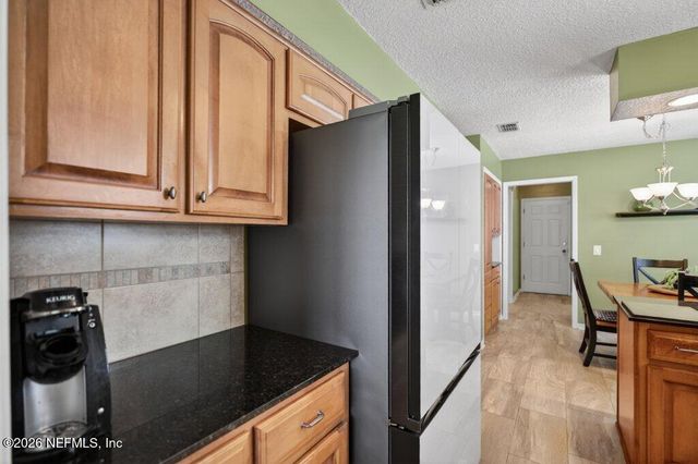 808 MAPLEWOOD Lane, Orange Park, FL 32065