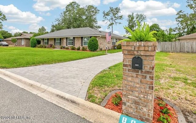 808 MAPLEWOOD Lane, Orange Park, FL 32065