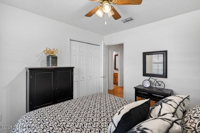 808 MAPLEWOOD Lane, Orange Park, FL 32065
