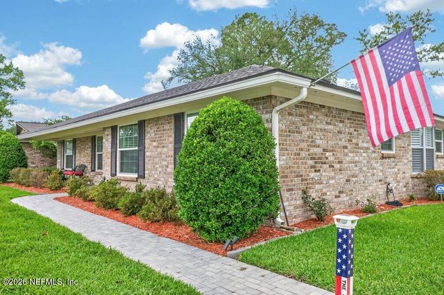 808 MAPLEWOOD Lane, Orange Park, FL 32065