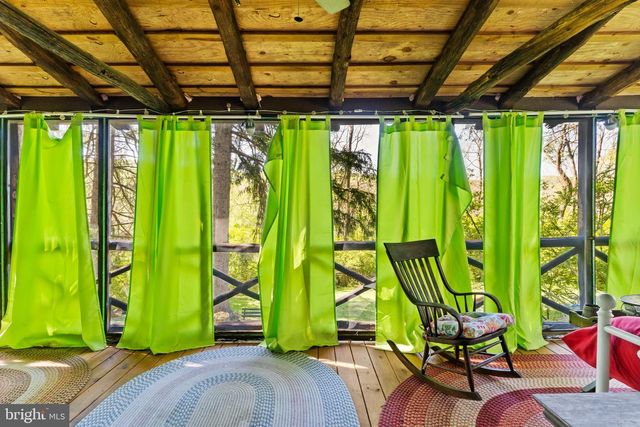34 OLD WATER RACE RD, Gardners, PA 17324
