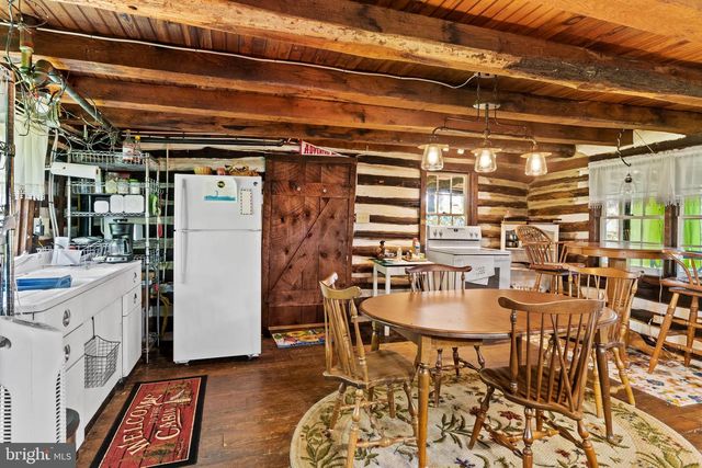 34 OLD WATER RACE RD, Gardners, PA 17324