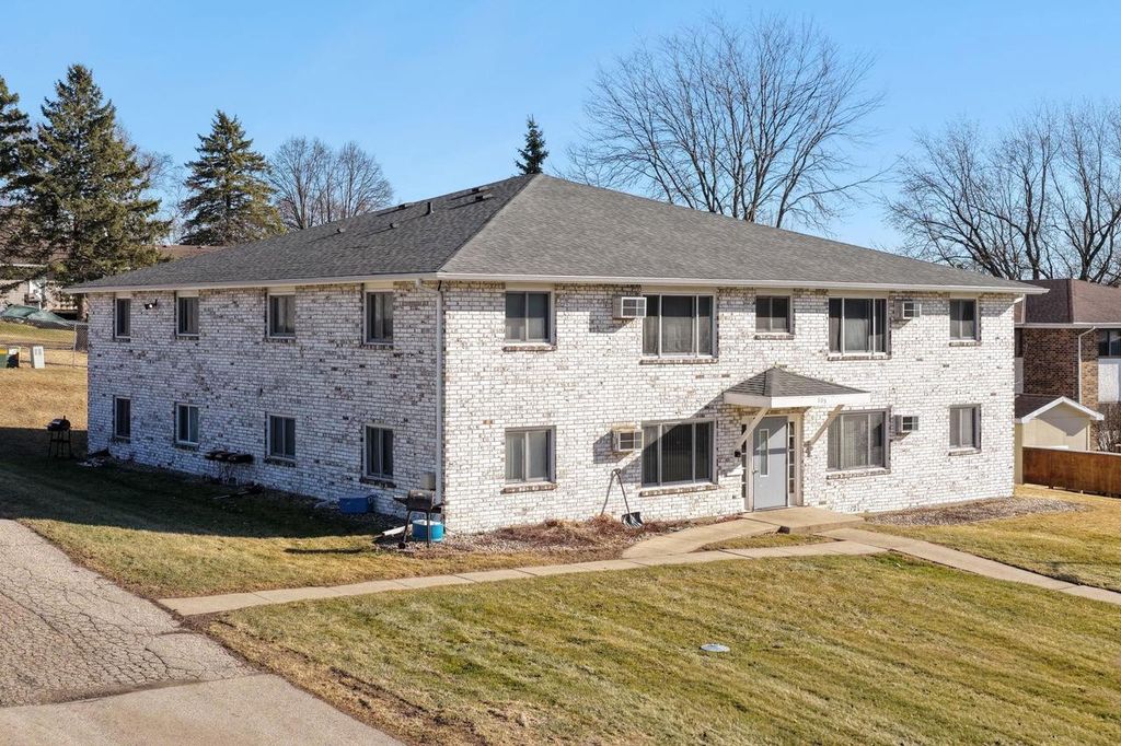 505 Alan Drive, Mount Horeb, WI 53572