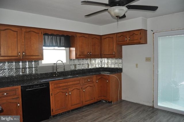 155 STENCE LN, Millersburg, PA 17061