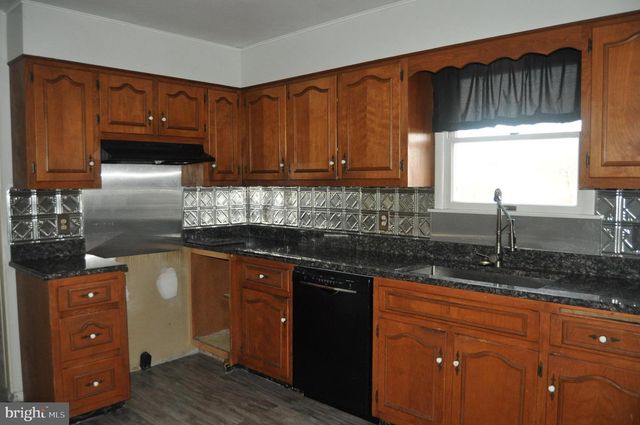 155 STENCE LN, Millersburg, PA 17061