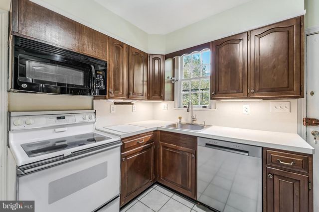 2219 MILITARY RD, Arlington, VA 22207