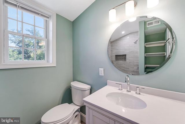 2219 MILITARY RD, Arlington, VA 22207