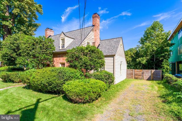 2219 MILITARY RD, Arlington, VA 22207