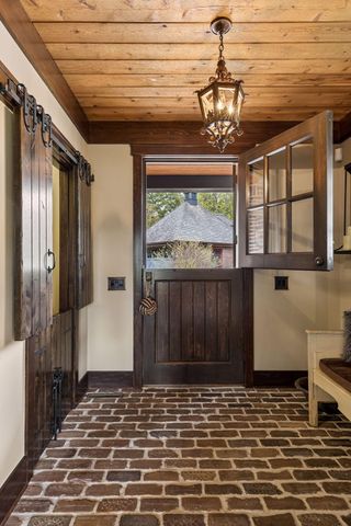 1610 Locust Hills Place, Wayzata, MN 55391