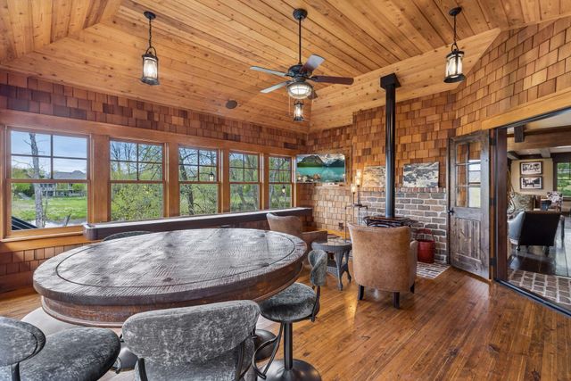 1610 Locust Hills Place, Wayzata, MN 55391