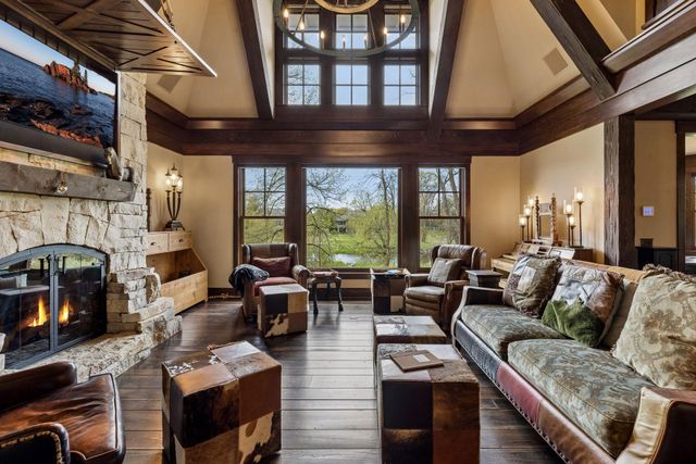 1610 Locust Hills Place, Wayzata, MN 55391