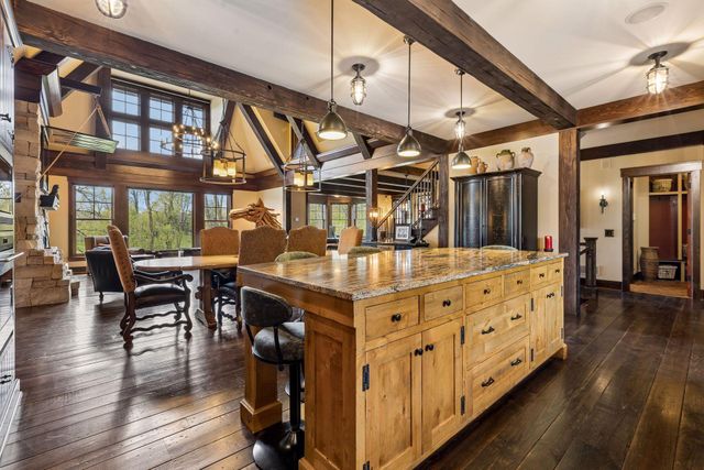 1610 Locust Hills Place, Wayzata, MN 55391