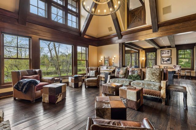 1610 Locust Hills Place, Wayzata, MN 55391
