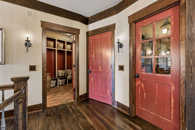 1610 Locust Hills Place, Wayzata, MN 55391