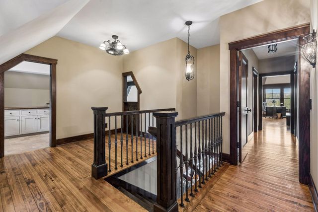 1610 Locust Hills Place, Wayzata, MN 55391