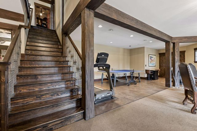 1610 Locust Hills Place, Wayzata, MN 55391