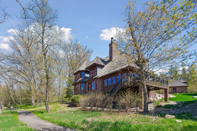 1610 Locust Hills Place, Wayzata, MN 55391