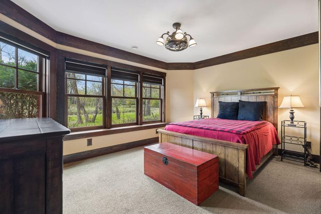 1610 Locust Hills Place, Wayzata, MN 55391