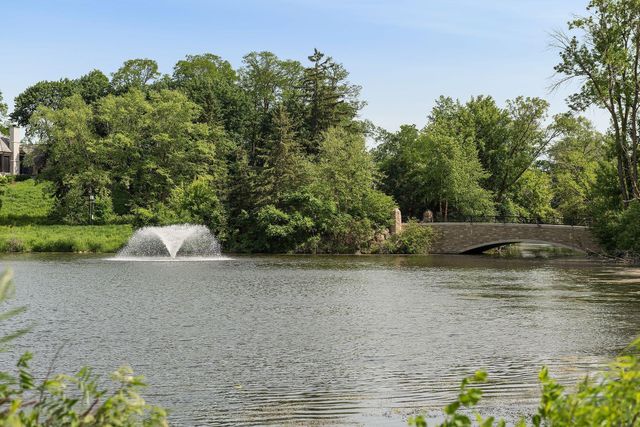 1610 Locust Hills Place, Wayzata, MN 55391