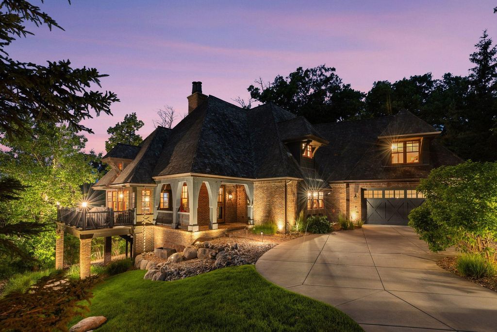 1610 Locust Hills Place, Wayzata, MN 55391