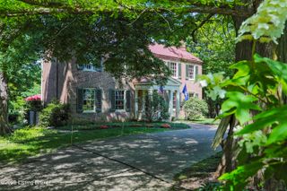 2406 Tucker Station Rd, Louisville, KY 40299