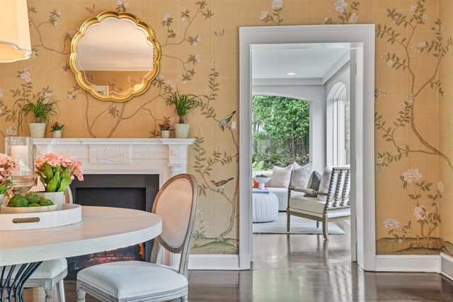 62 Woodley Road, Winnetka, IL 60093