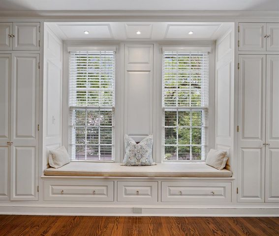 62 Woodley Road, Winnetka, IL 60093