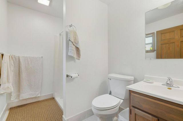 19 Nellie Lane, Lampe, MO 65681