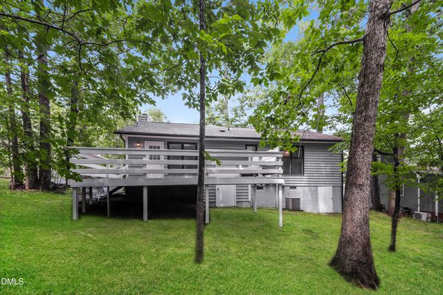 6 Fircrest Court, Durham, NC 27703