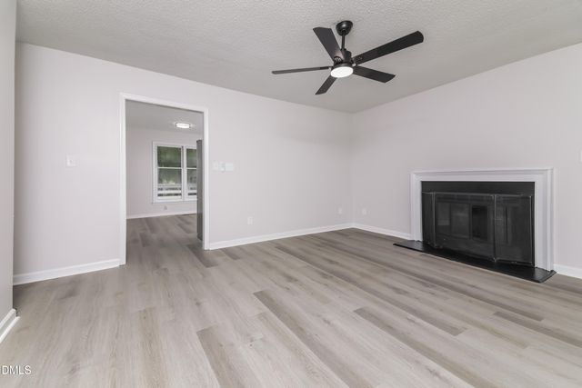 6 Fircrest Court, Durham, NC 27703