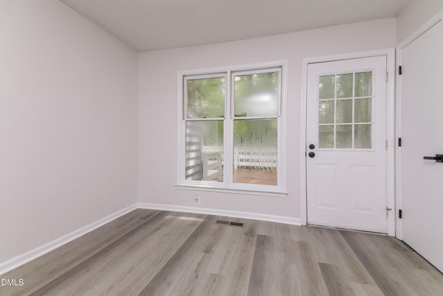 6 Fircrest Court, Durham, NC 27703