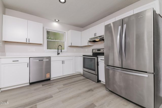 6 Fircrest Court, Durham, NC 27703