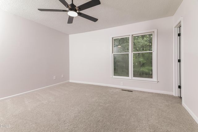 6 Fircrest Court, Durham, NC 27703