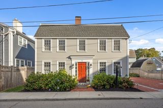 5 Salem St, Newburyport, MA 01950