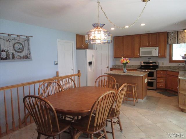 3122 Piney Pointe Drive, Unincorporated, MO 63129
