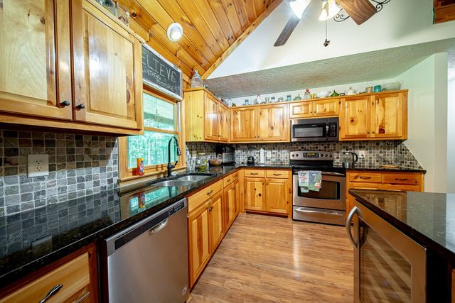 149 Savior Lane, Hamilton, GA 31811